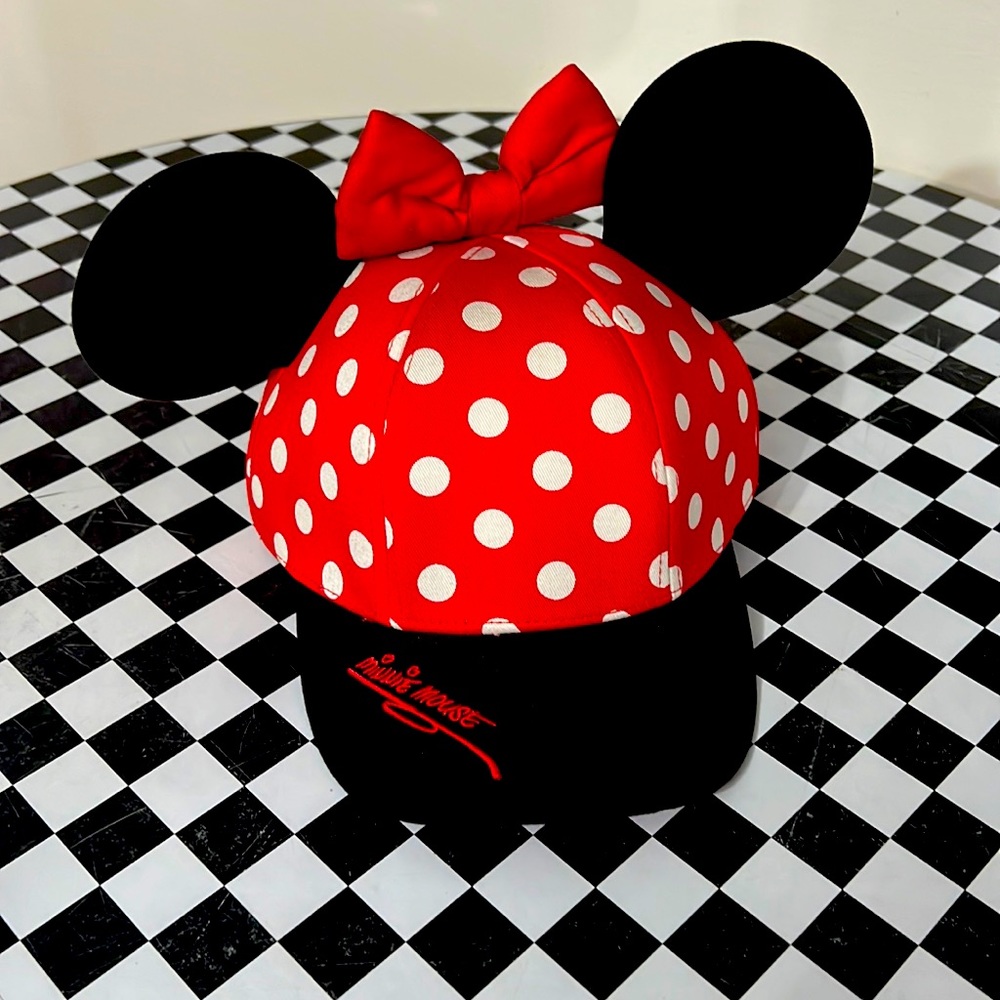 Authentic Minnie Mousse Hat, verry good condition